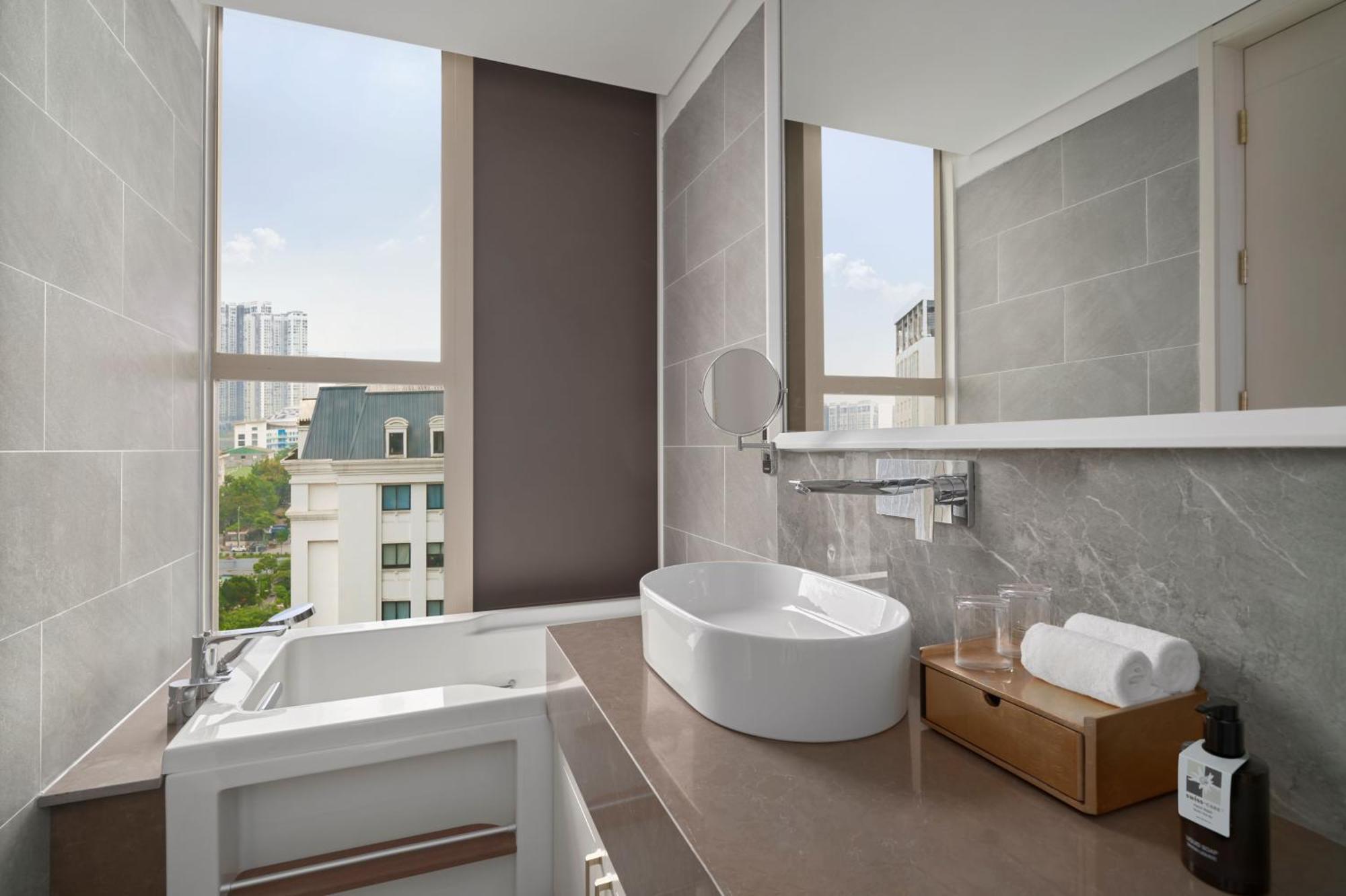 Epic Tower Swiss-Belresidences Hanoi Exterior foto